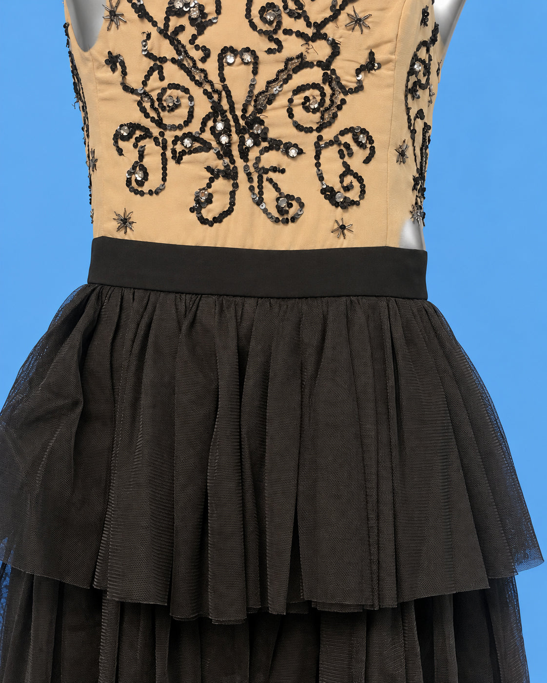 SUITE BLANCO Embellished Tulle Dress