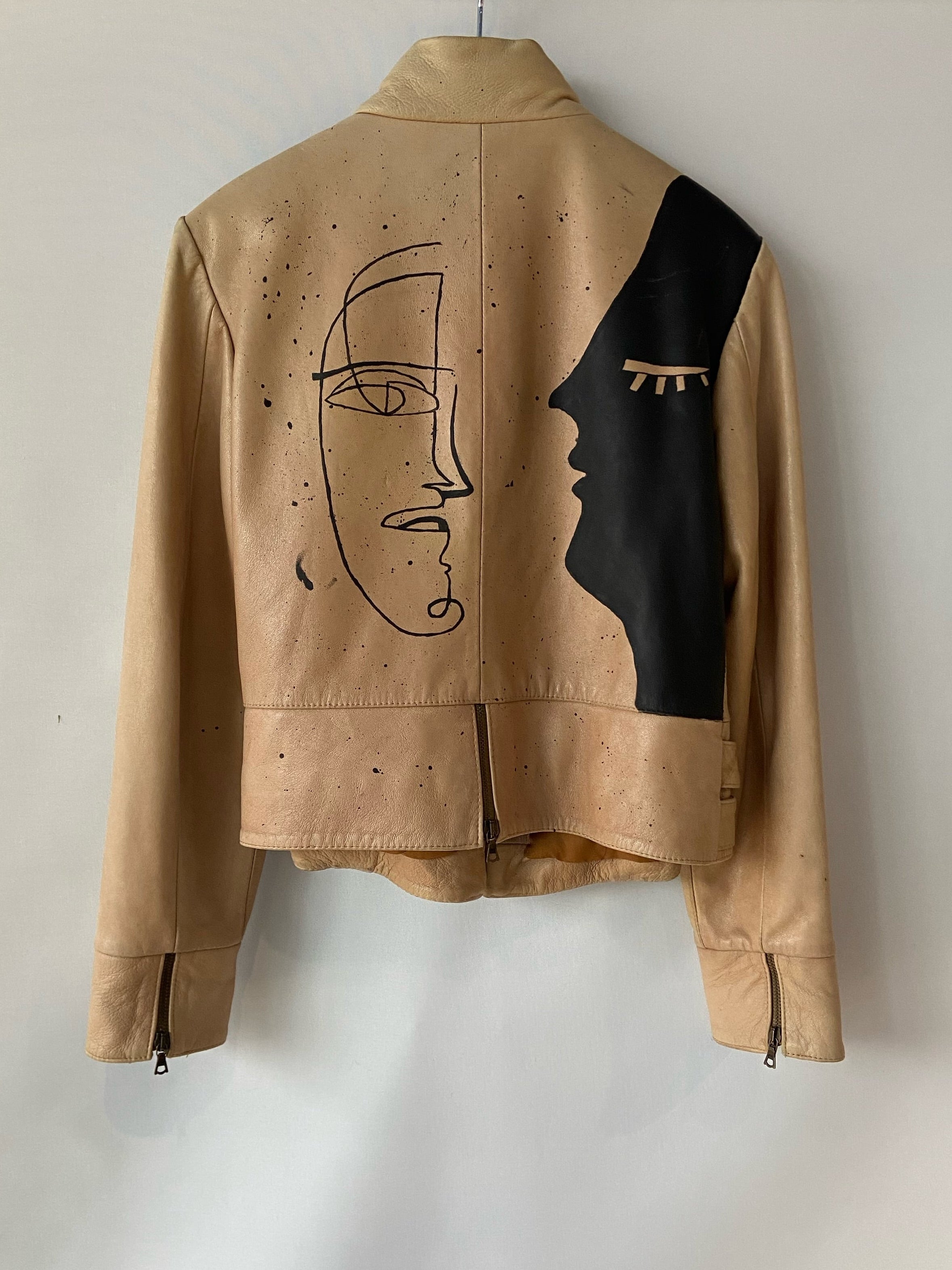 MORO Italian Leather Fashion Beige Hand-Painted Face Jacket – Italian Size 44